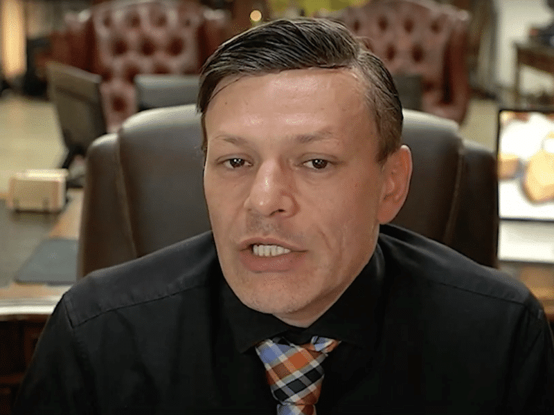 Hector Quiroga Abogado de Inmigración